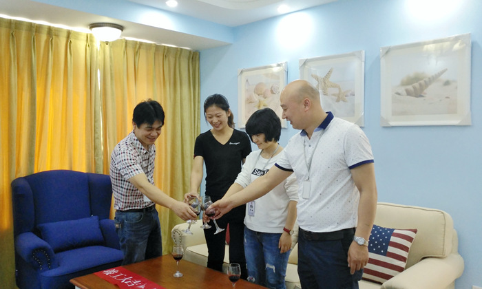 恭喜金輝淺灣23幢常女士家竣工大吉！！！