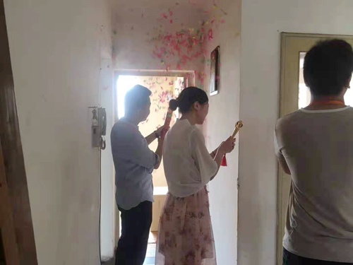 恭喜挹秀新村馬女士家開工大吉！