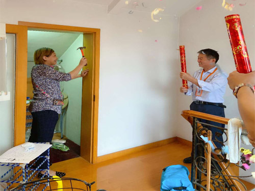 恭喜雅閣花園徐女士家開工大吉！