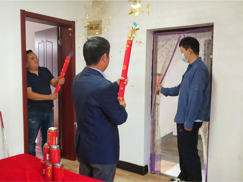 恭喜友聯一村桑先生家開工大吉！